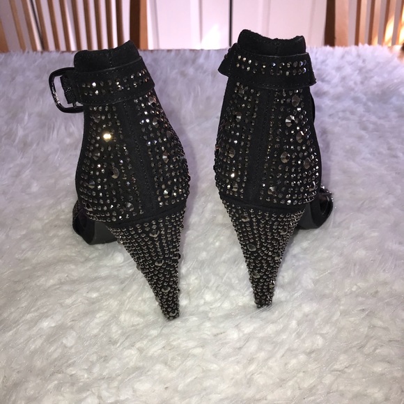 Bamboo black , silver studded ankle strap heeled sandals - Picture 4 of 8